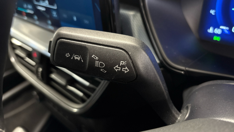 Ford Focus 1.0 EcoBoost Hybrid mHEV Active Vign 5dr Auto Petrol Hatchback